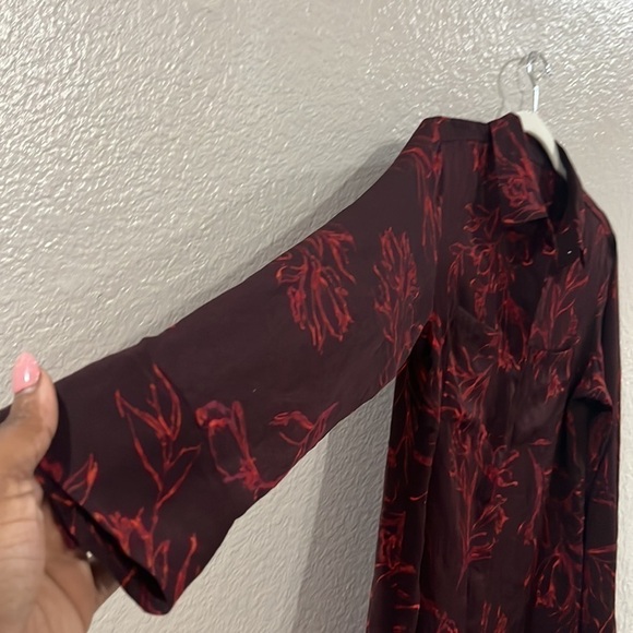 A New Day Brown w Red Floral Button Front LS Blouse Top Womens M 100% Polyester - Picture 2 of 12